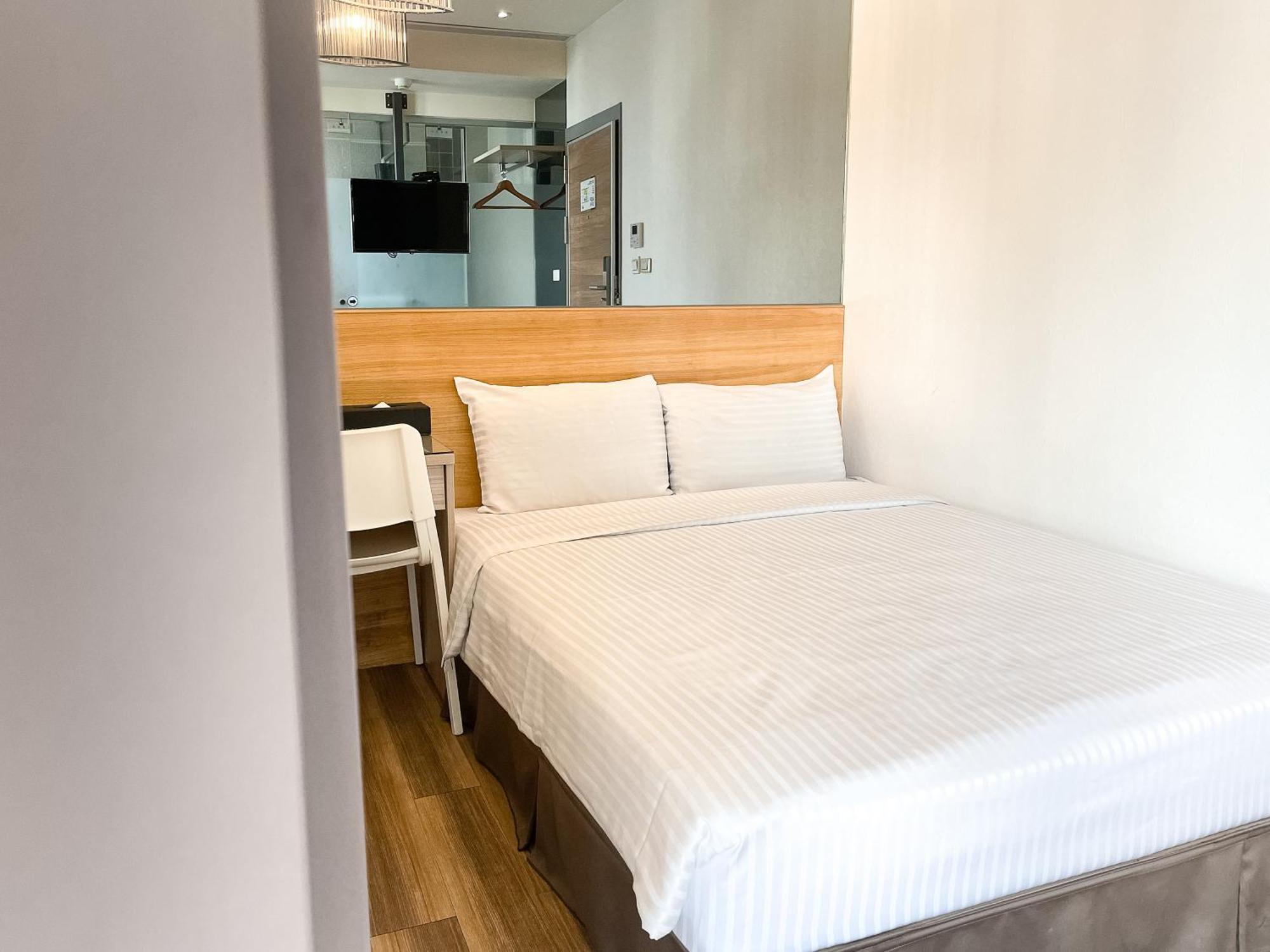 Check Inn Express Taichung Fuxing Hall 2 Exterior photo
